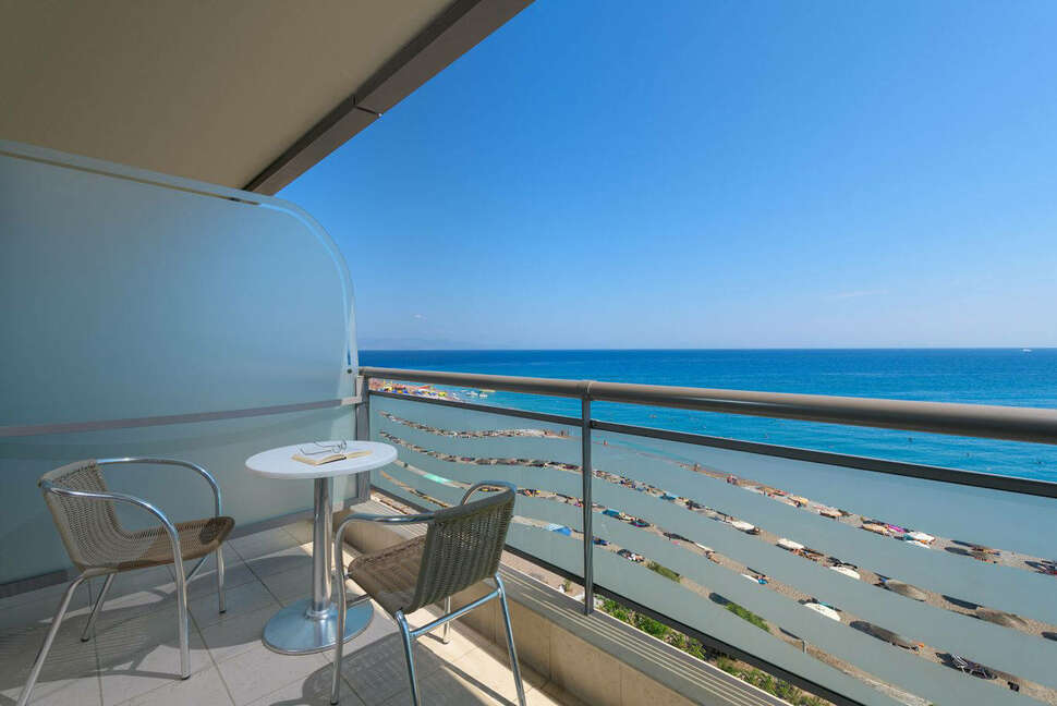 Ein Foto Mediterranean Hotel