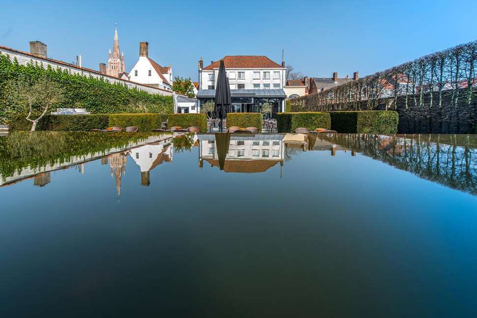 Een foto van de buitenkant van Hotel Montanus