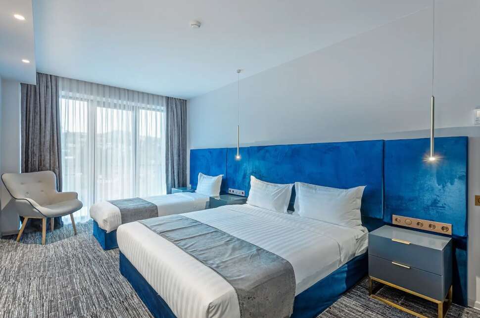 Een foto van Ramada by Wyndham Tbilisi Old City