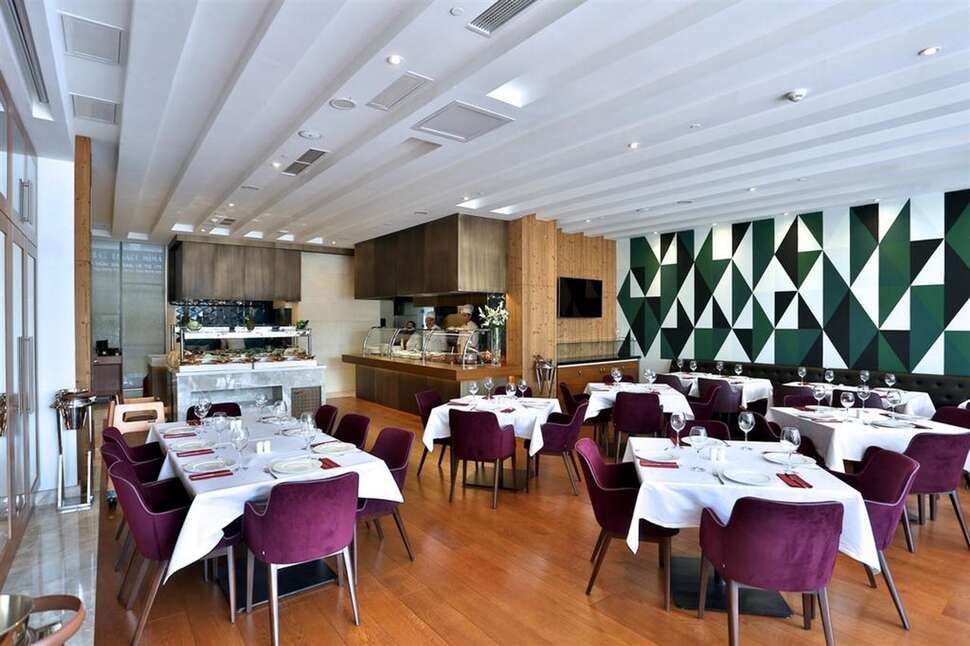 Ein Foto Dosso Dossi Hotels Downtown
