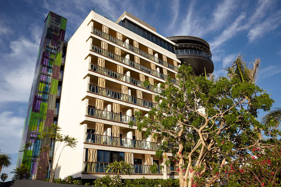 Een foto van de buitenkant van Bohemia Suites & Spa