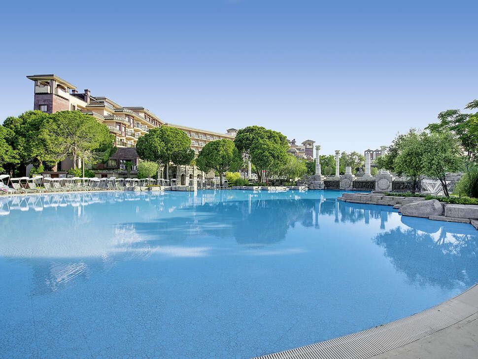 Een foto van het zwembad bij Xanadu Resort Hotel