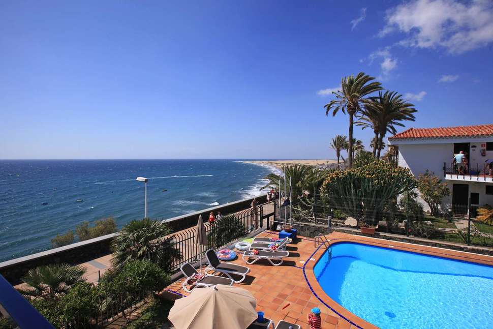 Ein Foto vom Pool im Apartments Los Caribes I