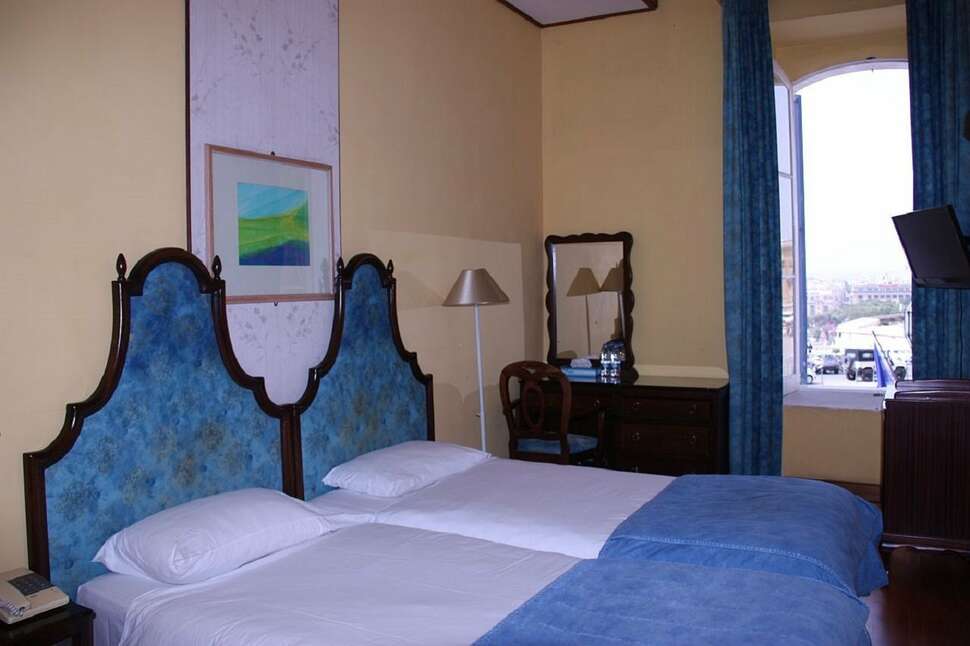 Een foto van Castille Hotel