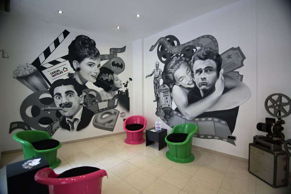 Een foto van het interieur van Casual Valencia Del Cine