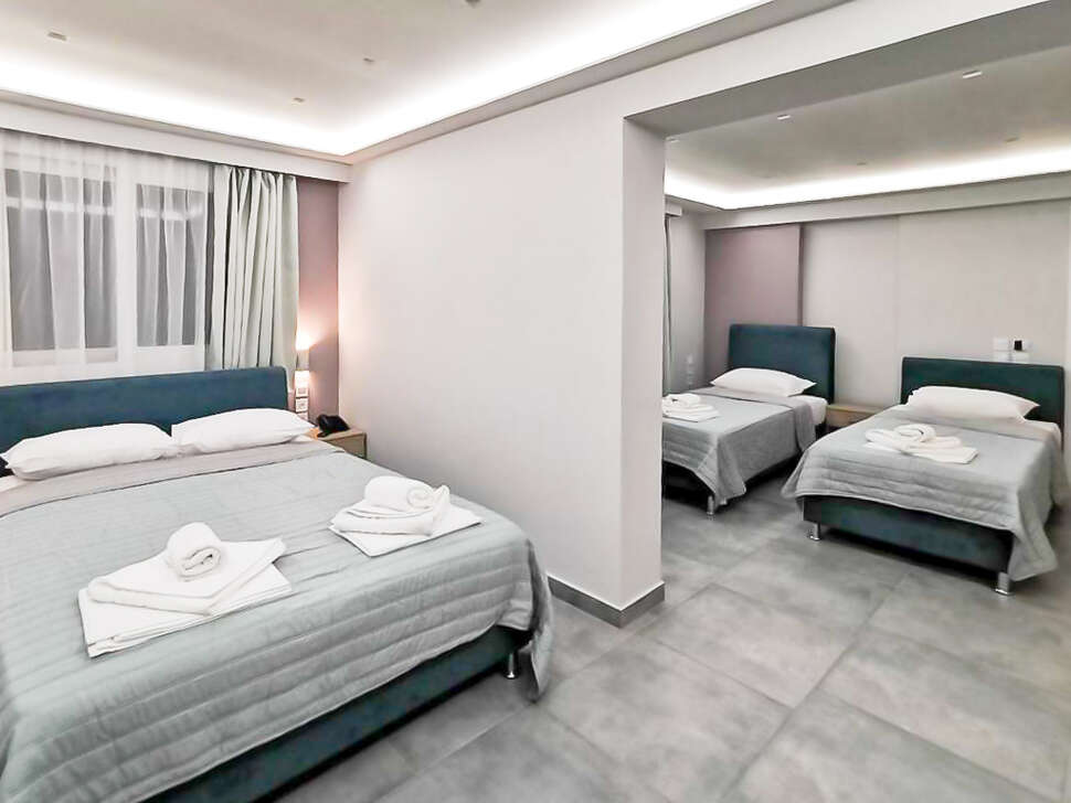 Een foto van Three Island View Hotel