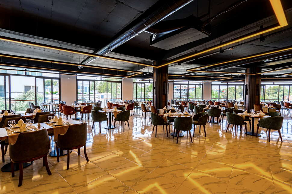 Een foto van Novel Centre Point Hotel