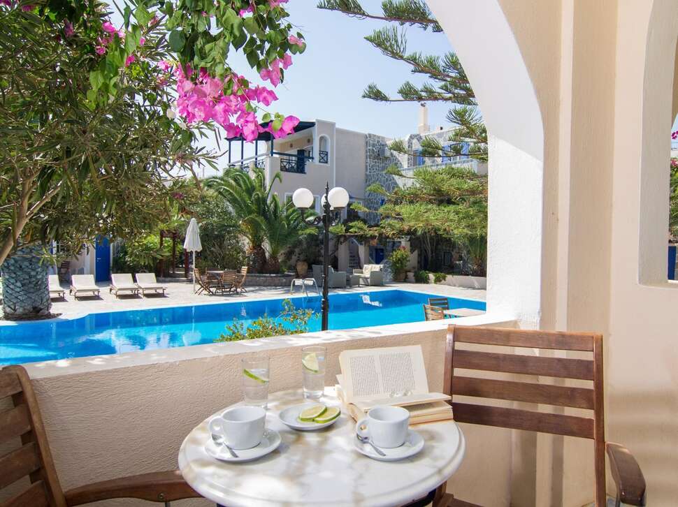 Een foto van het zwembad bij Paradise Resort
