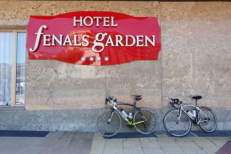 Een foto van Hotel Fenals Garden
