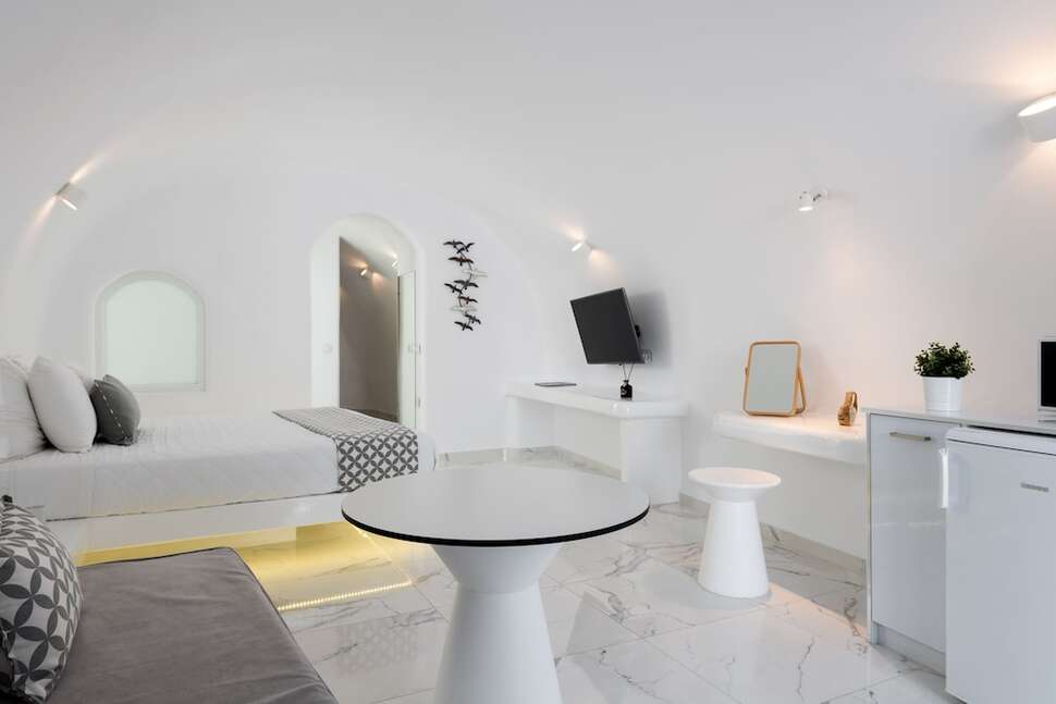 Een foto van White Concept Caves