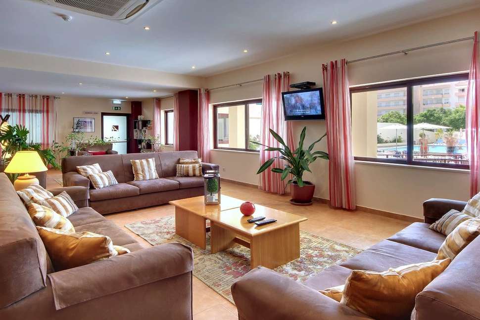 Een foto van het interieur van Hotel & Appartementen Alba