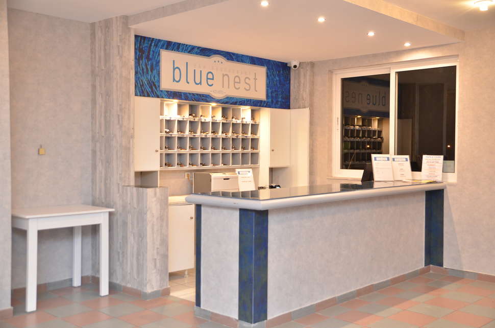 Een foto van het interieur van Blue Nest Hotel