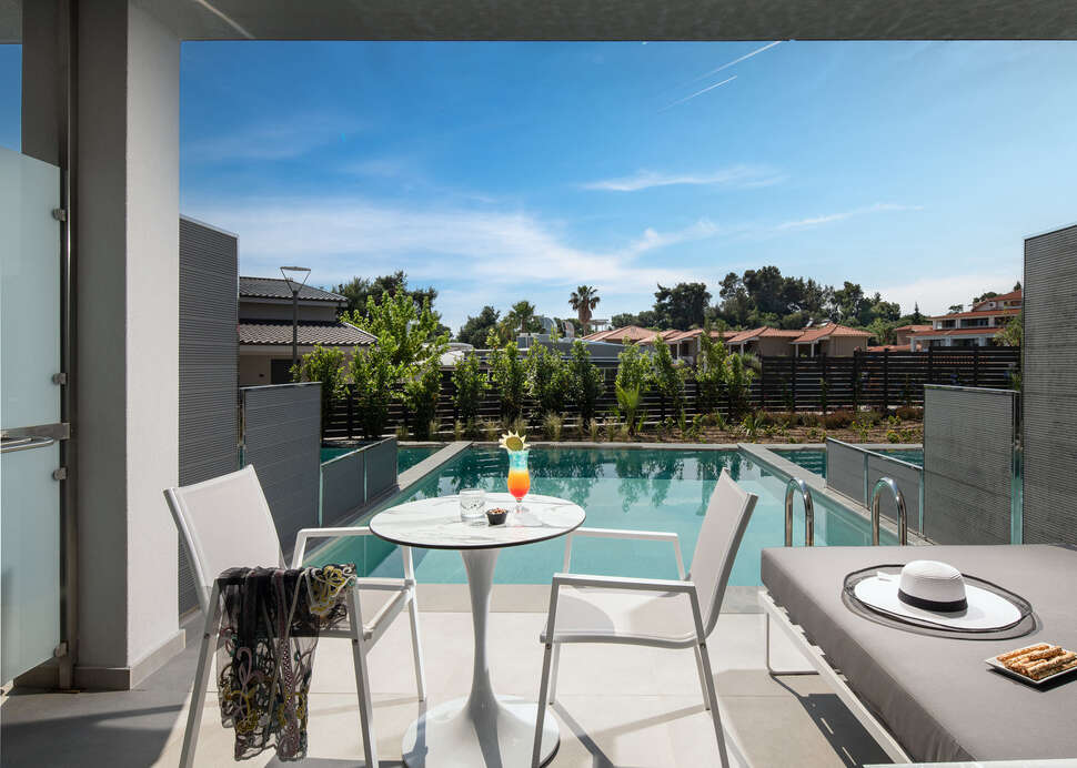 Een foto van Lagomandra Beach Hotel & Suites