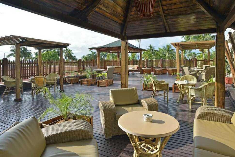 Ein Foto von der Terrasse im Hotel Sol Palmeras
