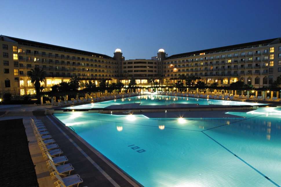 Een foto van het zwembad bij Hotel Kaya Belek