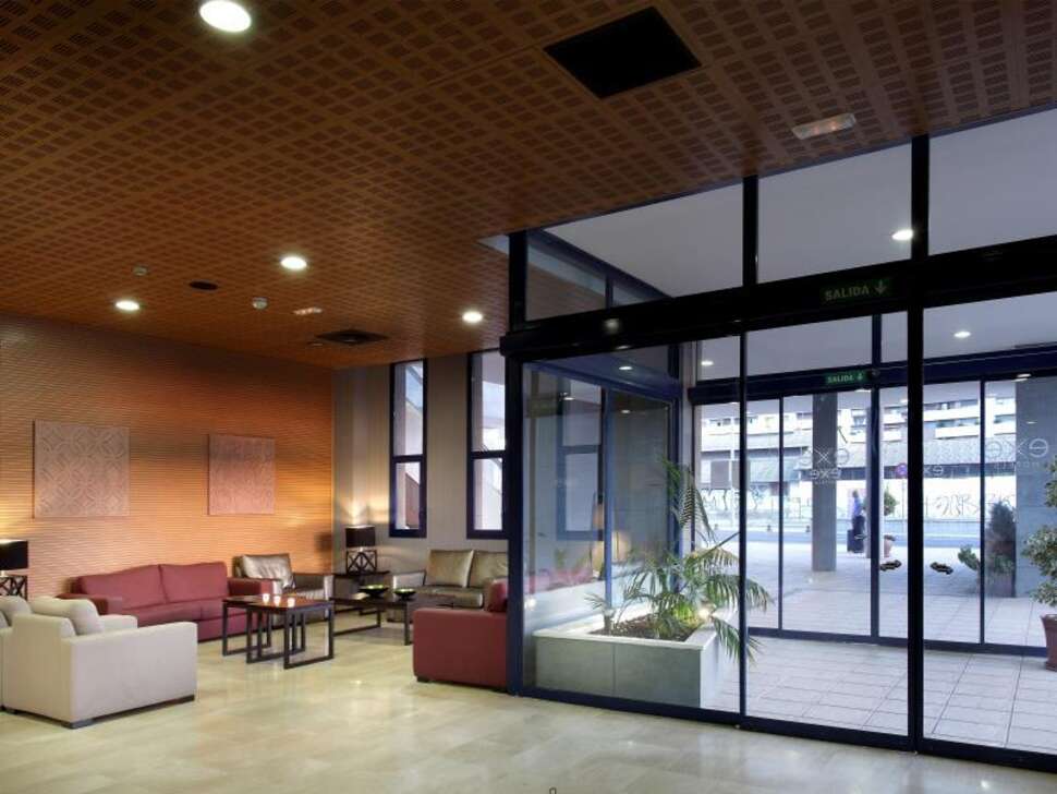 Een foto van het interieur van Exe Sevilla Palmera