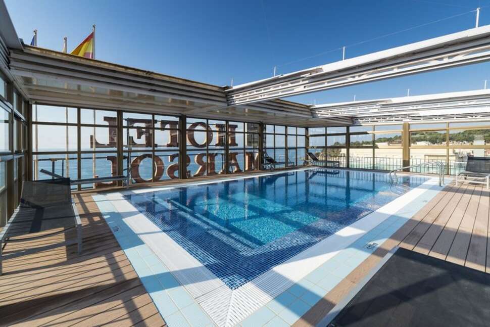 Een foto van het zwembad bij Hotel Marsol
