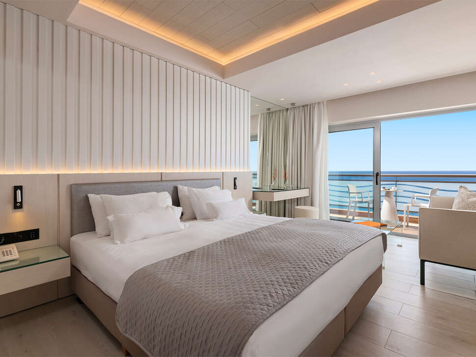 Ein Foto Mediterranean Hotel
