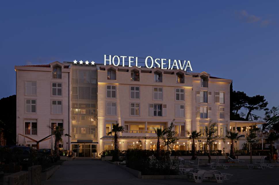 Een foto van de buitenkant van Hotel Osejava