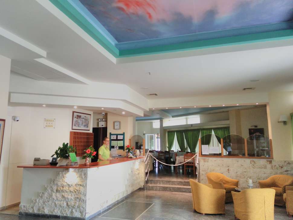 Een foto van het interieur van Hotel Ilios