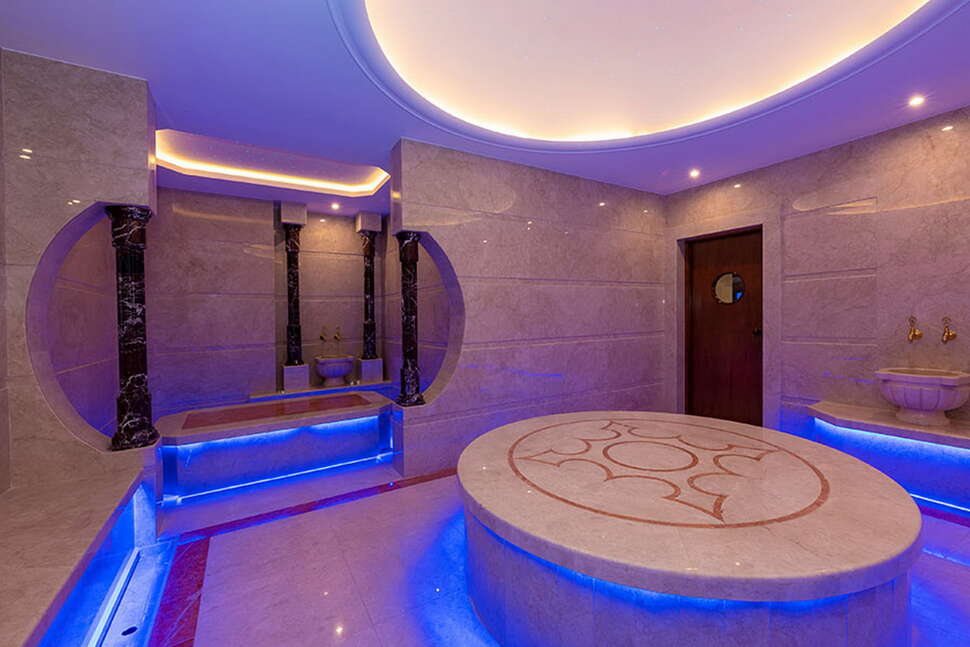 Een foto van Ramada by Wyndham Istanbul Pera