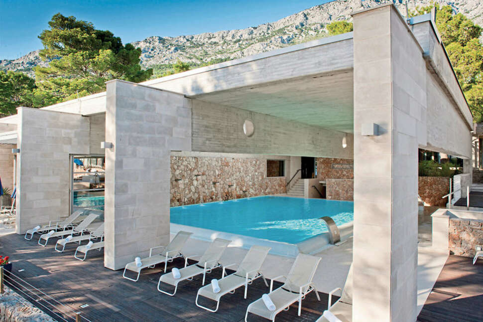 Ein Foto vom Pool im Bluesun Hotel Soline