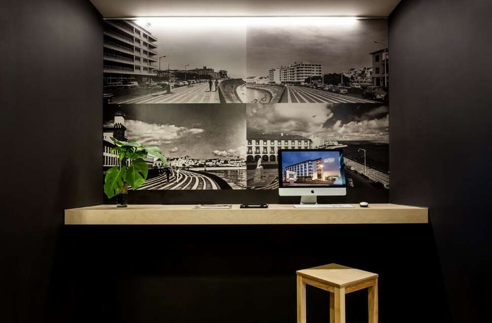 Een foto van de faciliteiten bij Neat Hotel Avenida