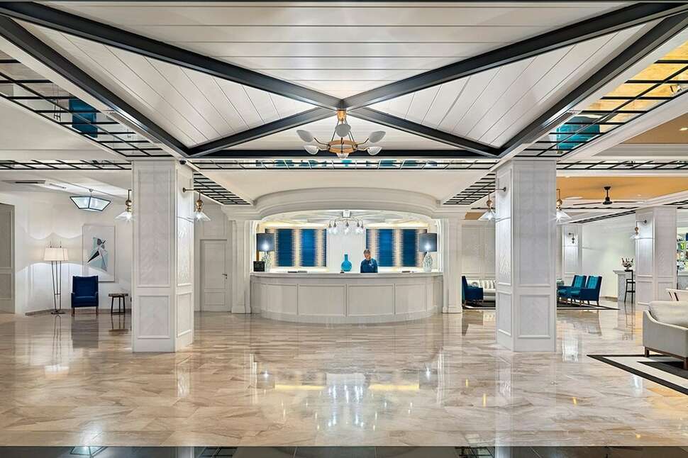Een foto van het interieur van H10 Delfin