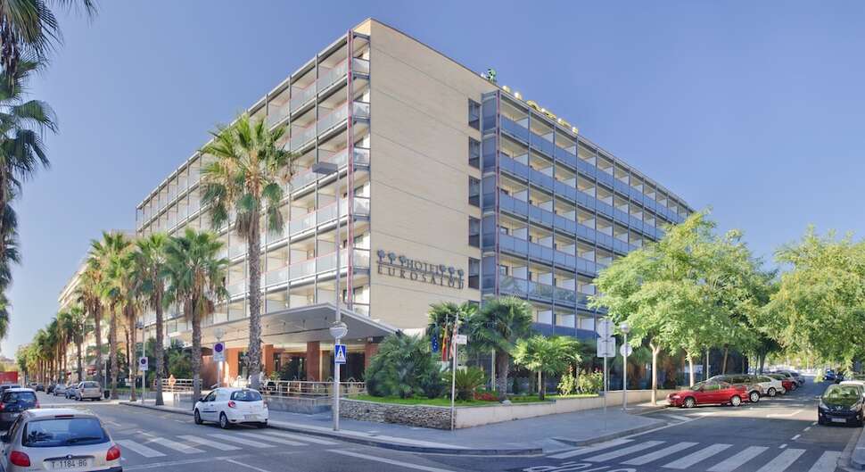 Een foto van de buitenkant van Eurosalou Hotel & Spa
