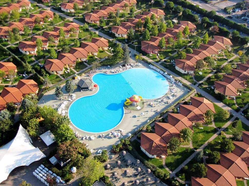 Een foto van het zwembad bij Camping Bella Italia