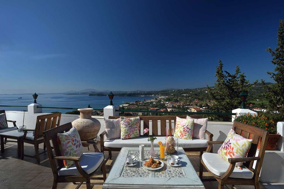 Een foto van het terras bij Marilena Sea View Hotel