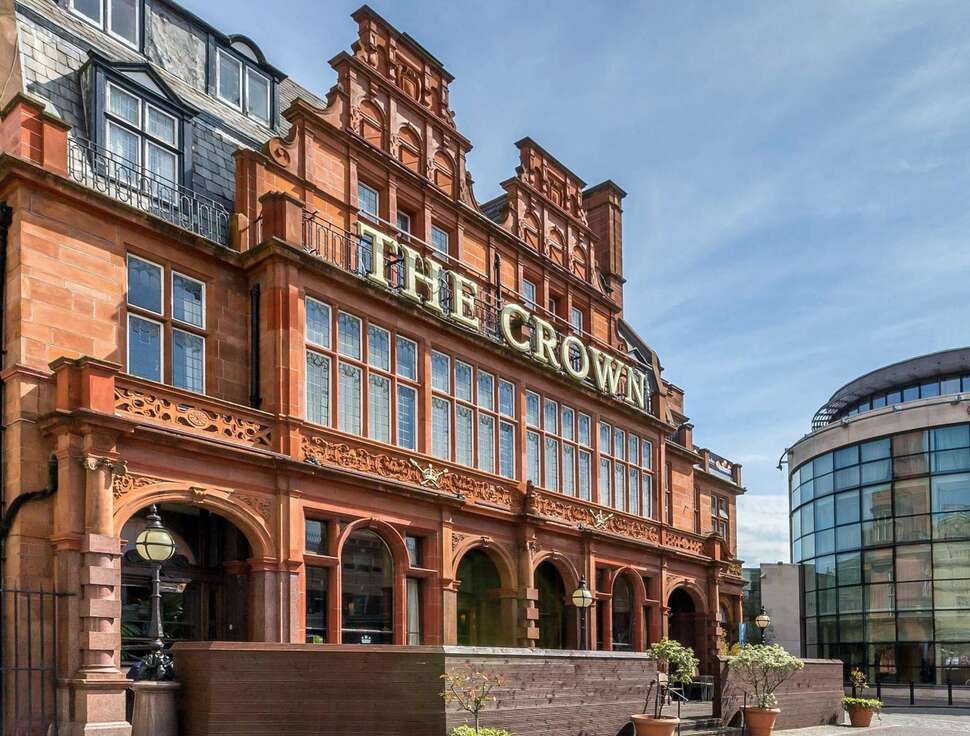 Een foto van The Crown Hotel London