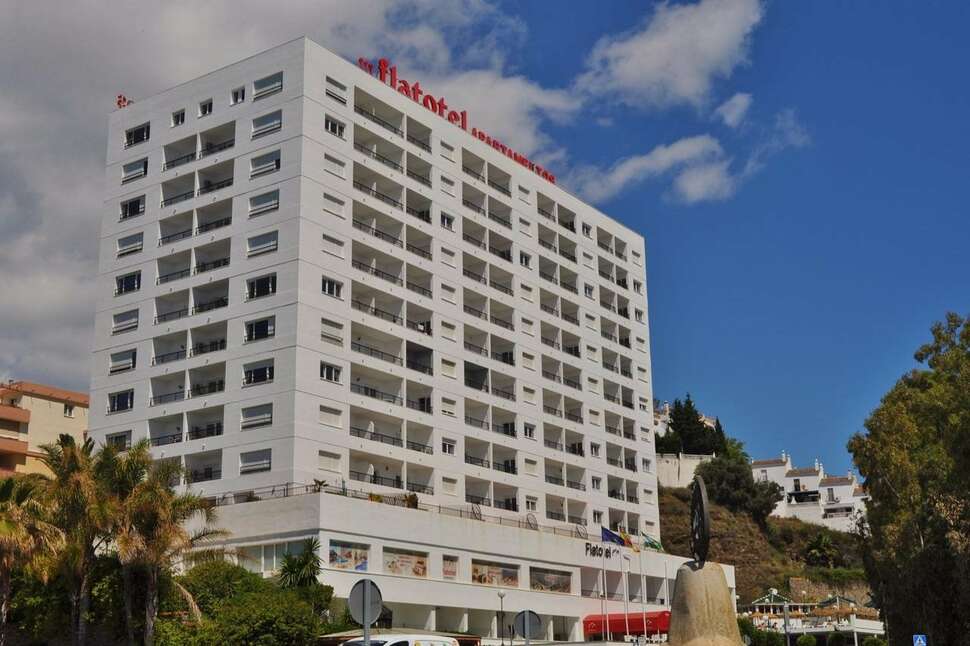 Een foto van First Flatotel International