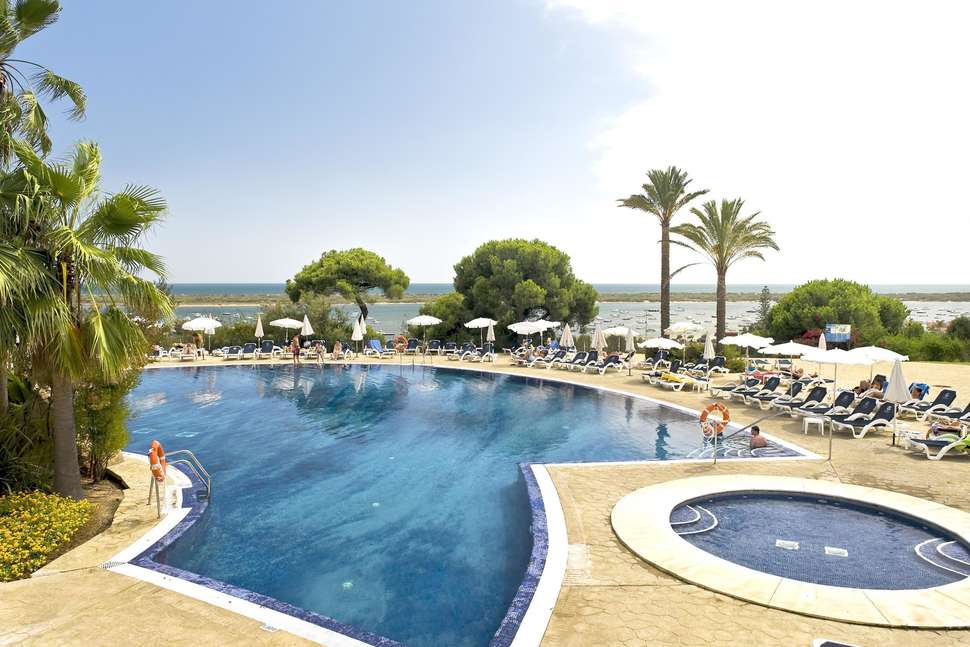 Ein Foto vom Pool im Garden Playanatural Hotel & Spa