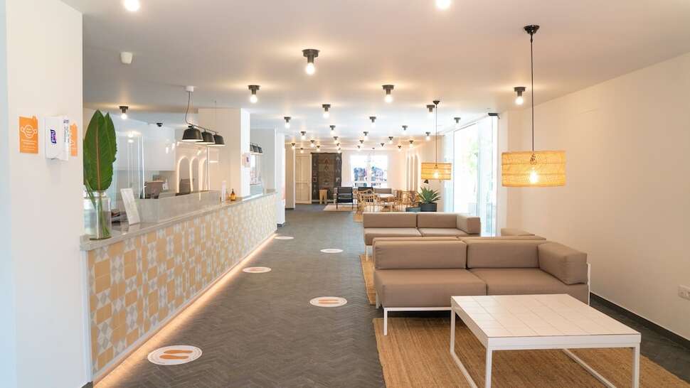 Een foto van het interieur van Hotel Coral Compostela Beach