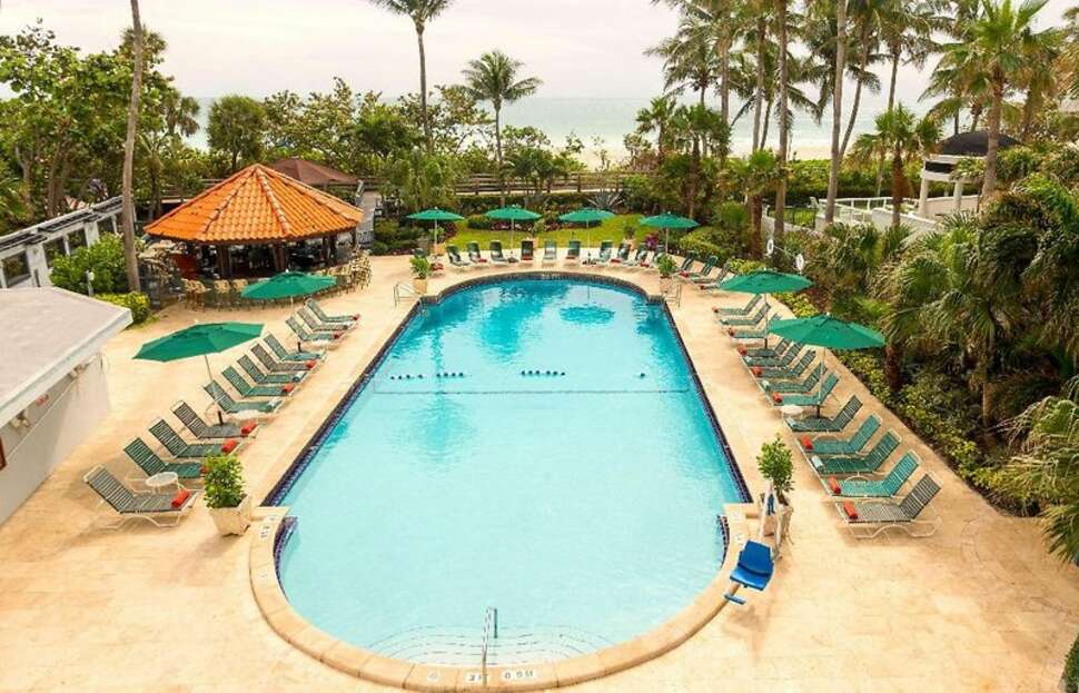 Een foto van het zwembad bij Lexington Hotel Miami Beach