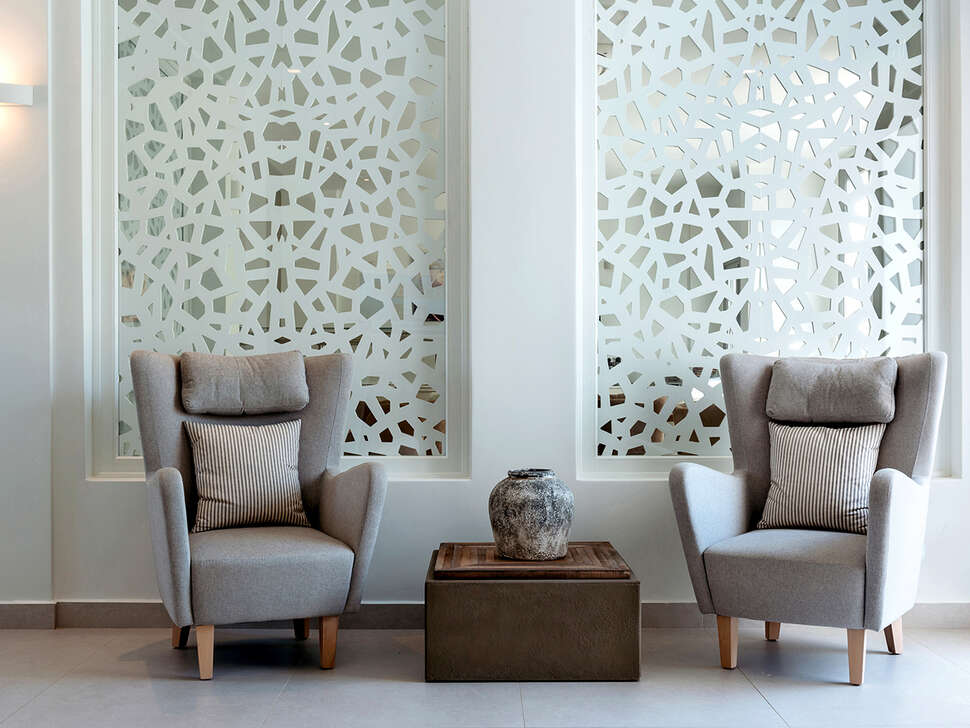 Een foto van het interieur van Strogili Hotel