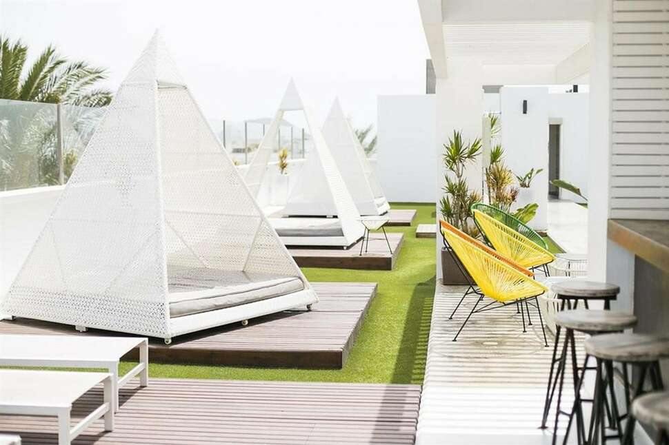 Ein Foto von der Terrasse im Bristol Sunset Beach