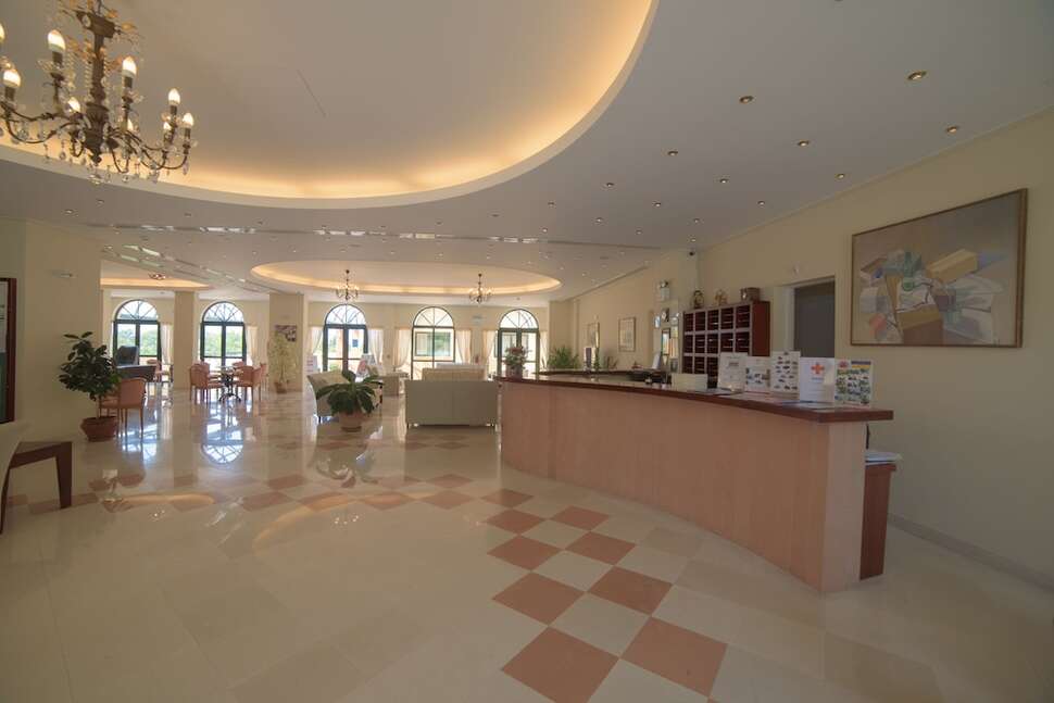 Een foto van het interieur van Century Resort Corfu