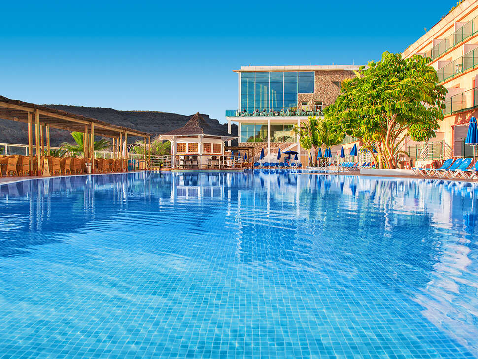 Een foto van het zwembad bij Mogan Princess & Beach Club Resort