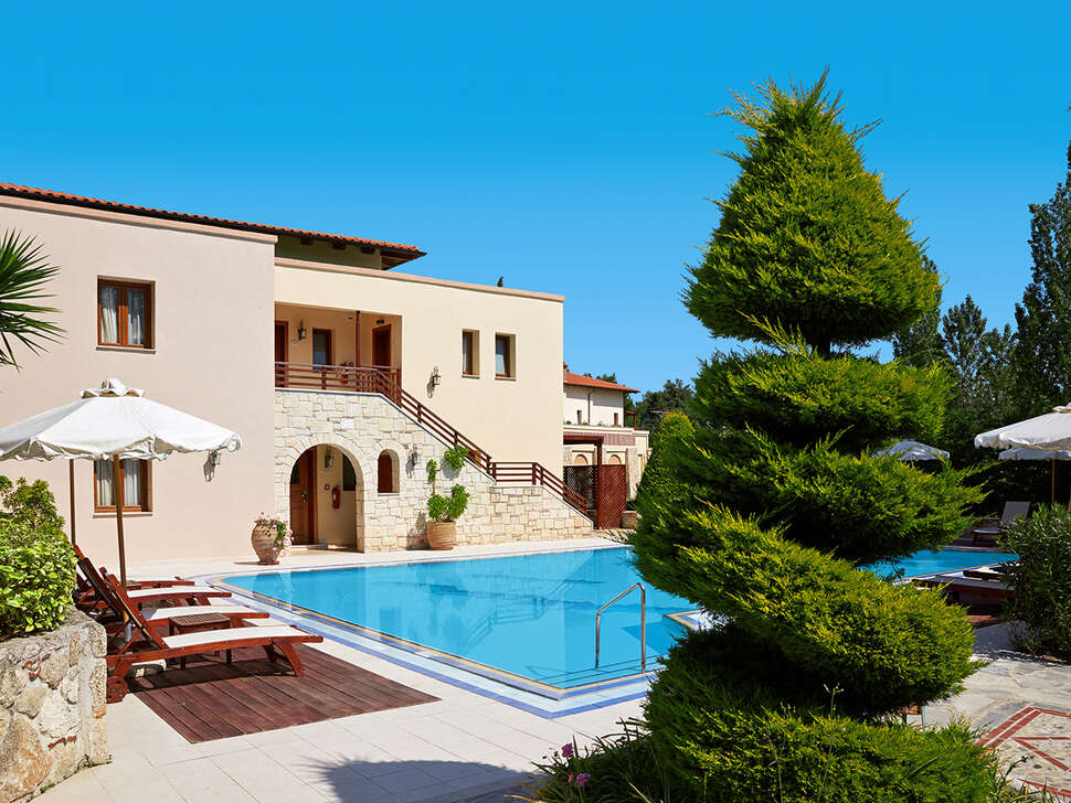 Een foto van het zwembad bij Hotel Aegean Melathron Thalasso & Spa