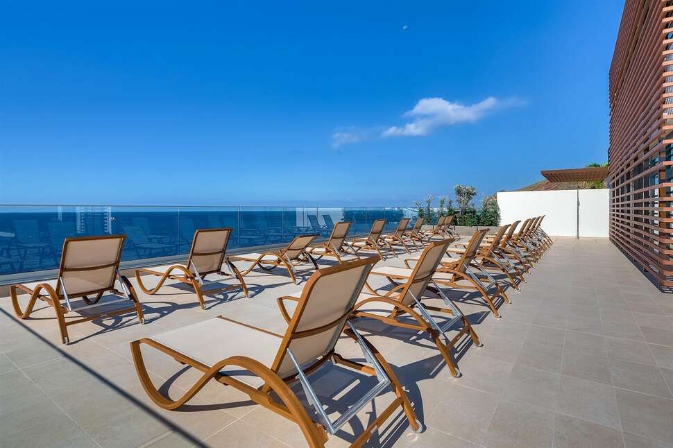 Ein Foto von der Terrasse im Sentido Galomar