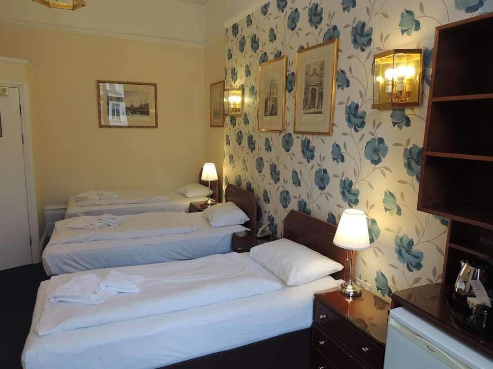 Een foto van Dolphin Hotel