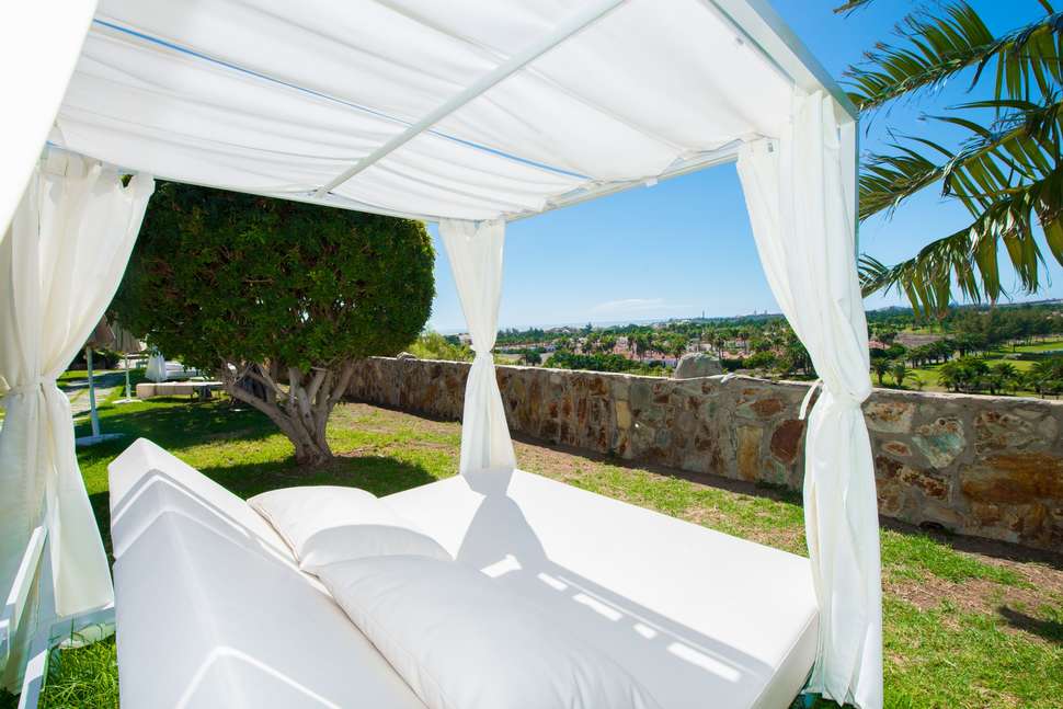 Een foto van het terras bij Bull Vital Suites & Spa