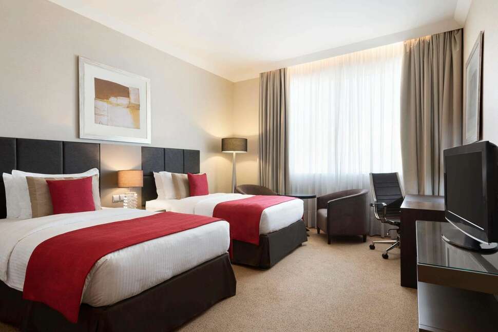 Een foto van Ramada by Wyndham Downtown Abu Dhabi