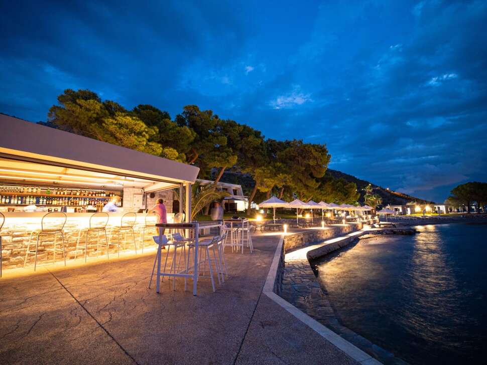 Een foto van Ramada by Wyndham Loutraki Poseidon Resort