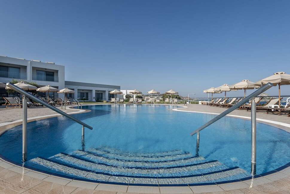 Een foto van het zwembad bij Royal Bay