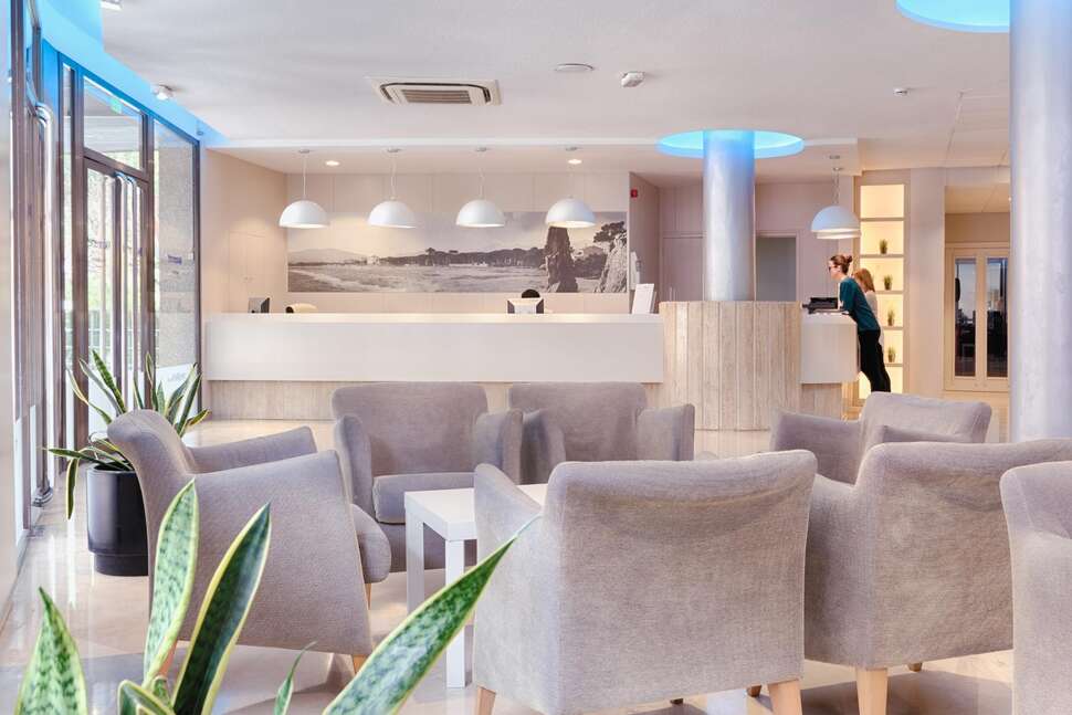 Een foto van het interieur van Hotel Monterrey