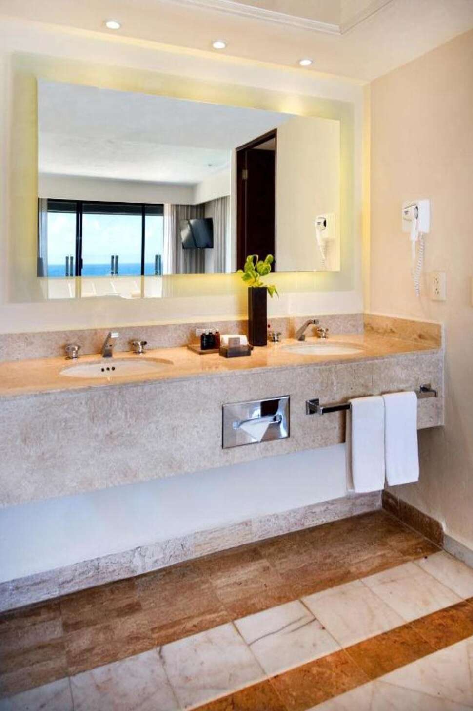 Ein Foto Park Royal Cancun All Inclusive