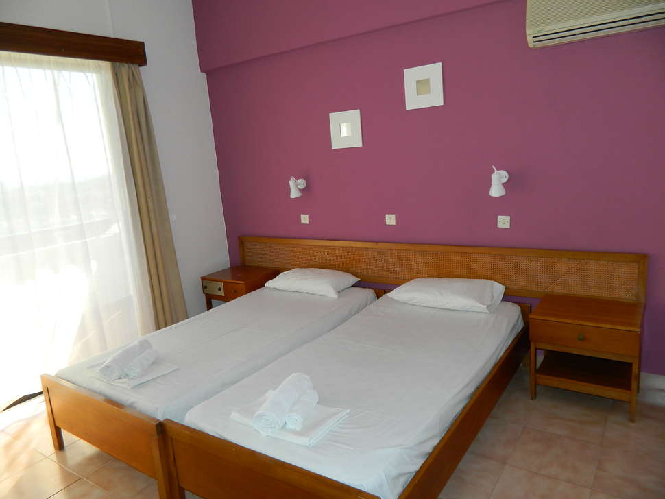 Ein Foto Telhinis Hotel